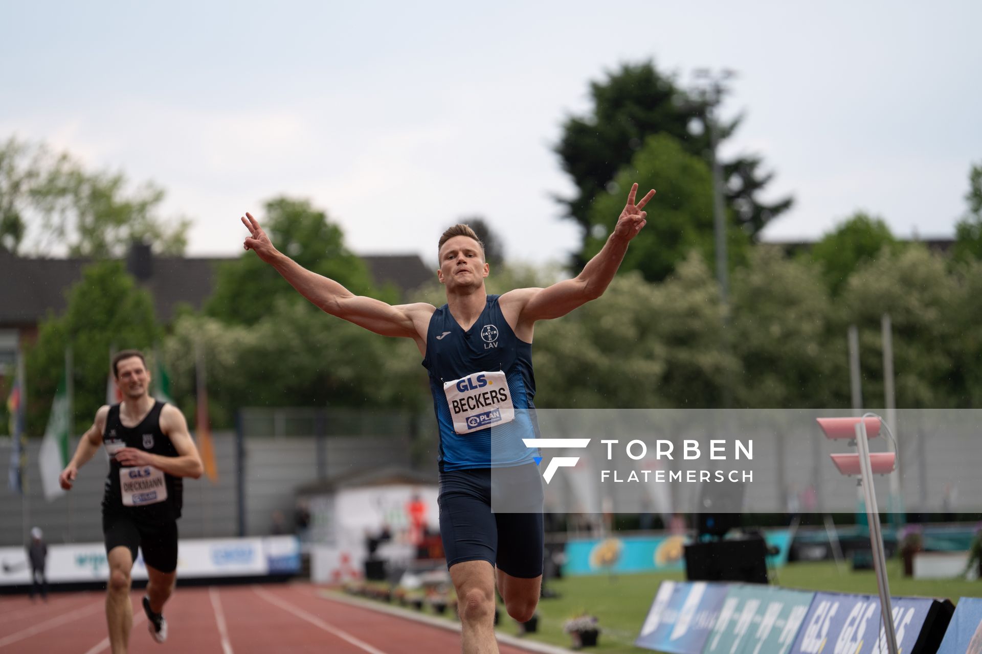 Nico Beckers (LAV Bayer Uerdingen/Dormagen) beim 400m Zieleinlauf am 07.05.2022 beim Stadtwerke Ratingen Mehrkampf-Meeting 2022 in Ratingen
